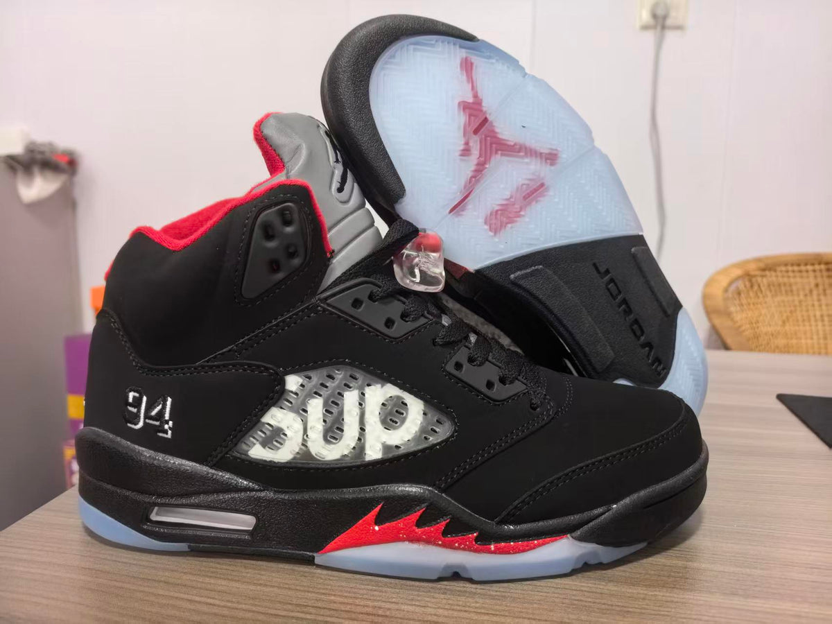 Air Jordan 5 Retro x Supreme 'Black'