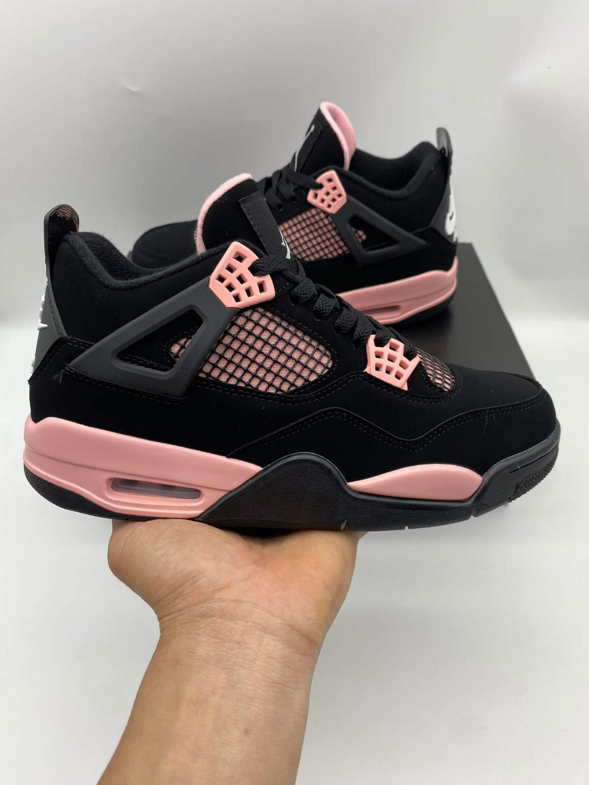 Air Jordan 4 Retro "Rust Pink Thunder" (2026) [HV0823-001]