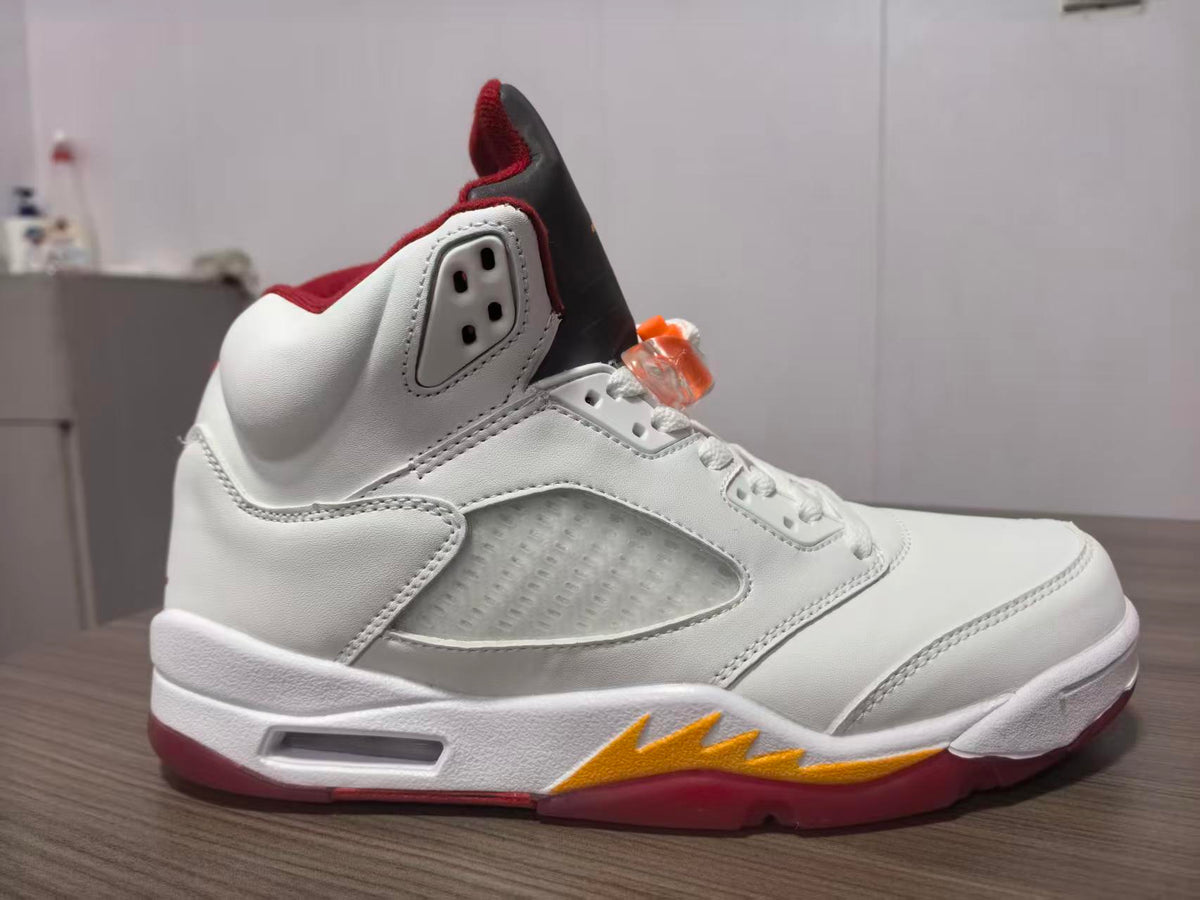 Nike Air Jordan 5 Retro 'Sunset' (W) IV5678-102