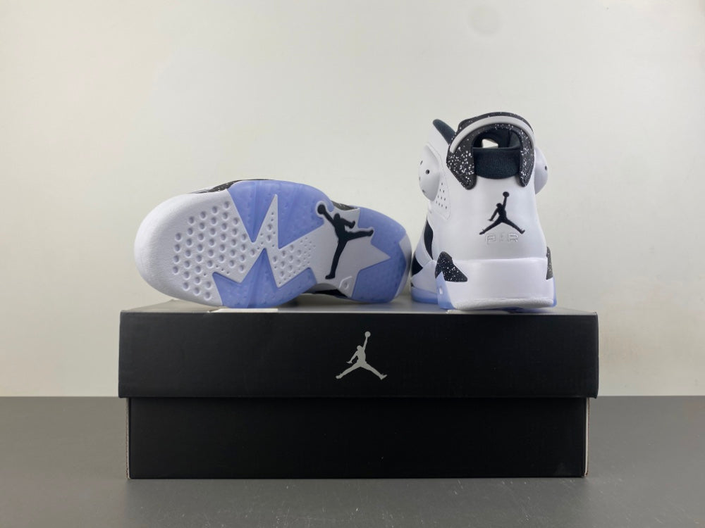 Air Jordan 6 Retro 'Oreo' 2026