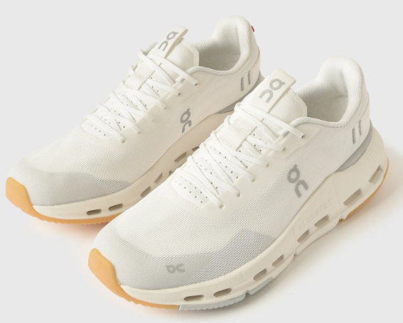 On Women’s Cloudnova Form 2
