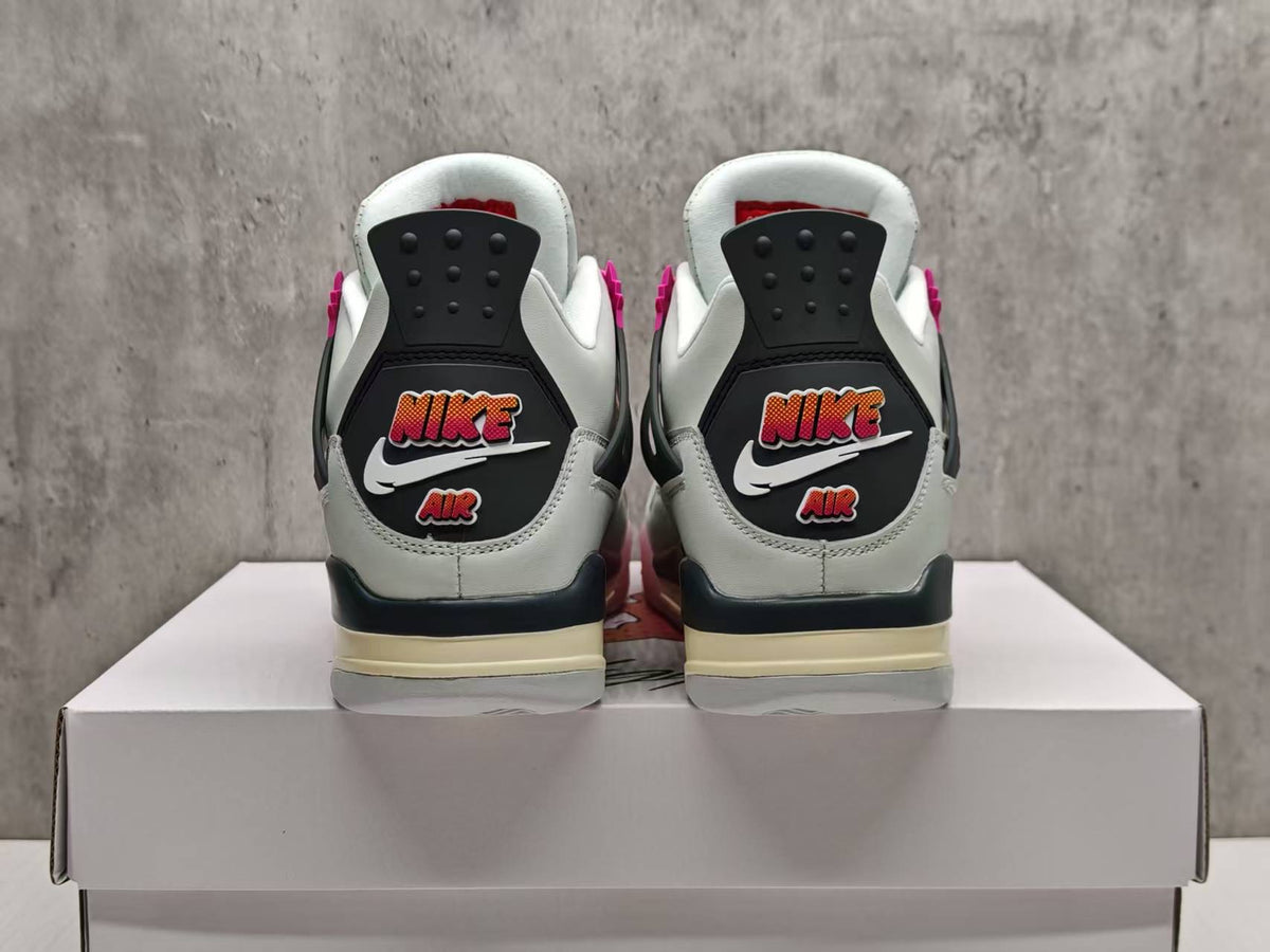 Air Jordan 4 Retro "Comic"