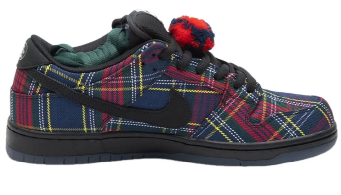 Nike x Nardwuar SB Dunk Low “Tartan” II1493-600